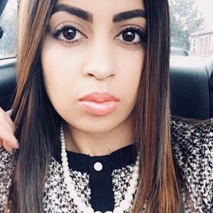 Meet your Posher, Cheramie